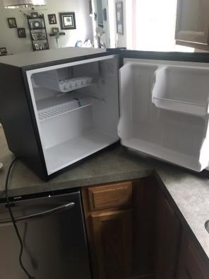 Haier Mini Fridge