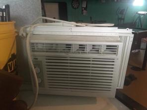 gently used window air conditioner