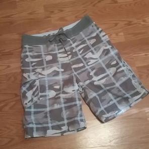 Kirra swim shorts men size 31