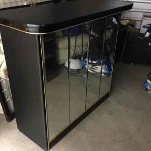 Entertainment center, Bar with mirror