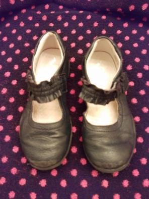 Navy blue shoes - size 9