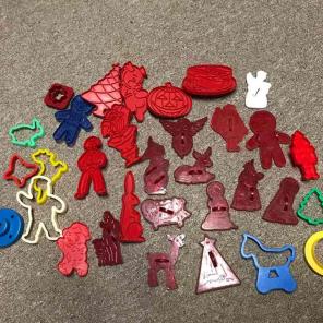 32 Vintage Plastic Cookie Cutters
