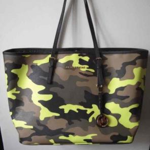Michael kors camo jet set RARE