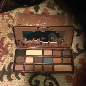 Semi sweet chocolate pallets