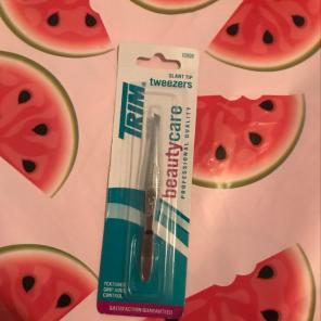 Tweezers