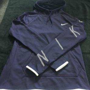 NIKE DRY FIT Graphic Sweatshirt NWT
