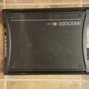 Kicker Amp