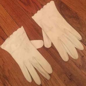 Vintage Patterned Gloves