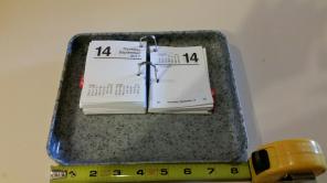 Desk calendar tray