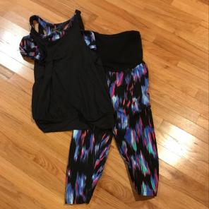 Maternity Activewear Outfit