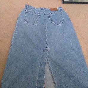 Blue acid washed skirt