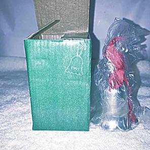 Holiday handbell