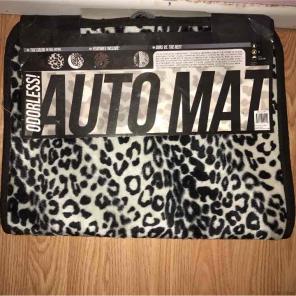 Leopard car mats