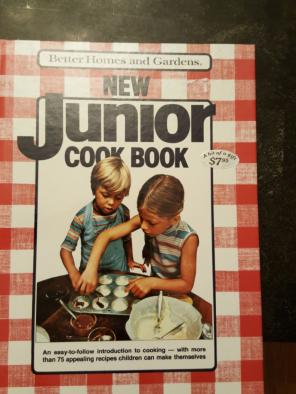 Better Homes and Gardens Junior cookbook