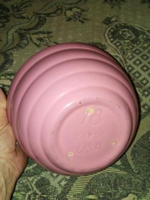 Bauer Bowl #18 Pink Chipped