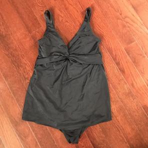 Motherhood Maternity Swimsuit Medium