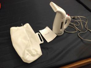 Travel garment steamer