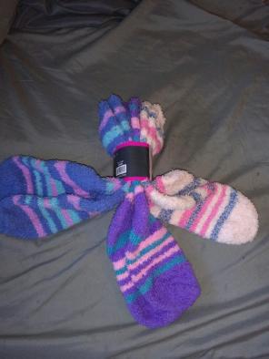 3 paris of socks