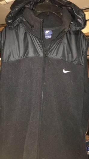 XXL Nike men's Black Vest.