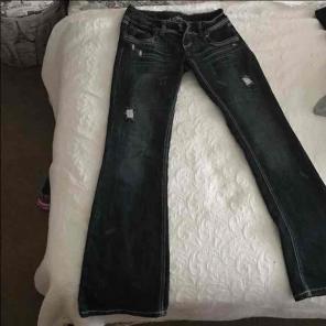 Almost Famous jeans Size 9
