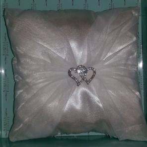 Ring pillow