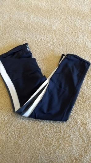 Gap maternity capris xs