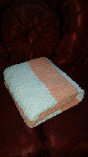 Super soft chunky knit baby blanket