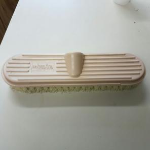 Mr long arm boat brush