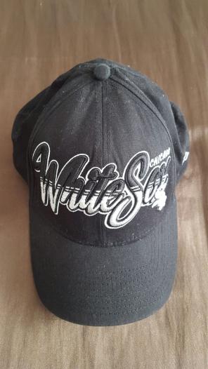 New Era Chicago White Sox hat, size ML