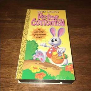 Here comes Peter Cottontail VHS