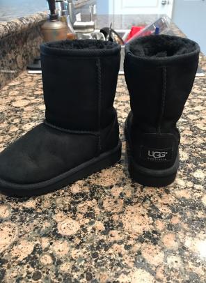 Toddler Uggs Size 10