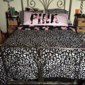 VS PINK Leopard comforter