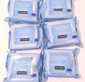 6 Neutrogena Makeup Remover Wipes