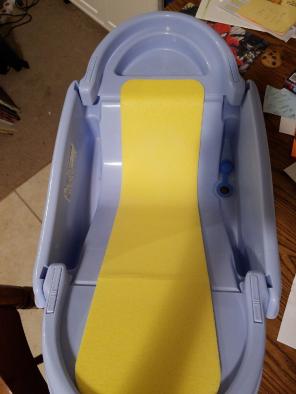 Baby bath tub