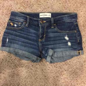 Girls Abercrombie kids shorts size 14