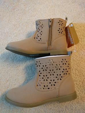 Gymboree Toddler Tan Floral Boots