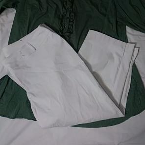 Lane Bryant white capris size 22