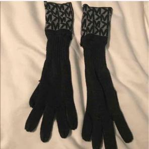 Authentic micheal kors gloves