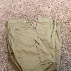 Levi Cargos