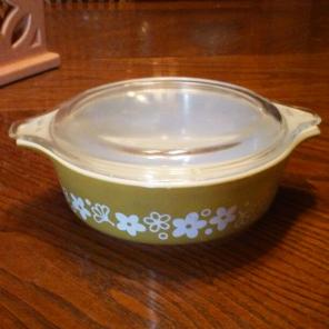 Pyrex casserole 1 pint Spring Blossom