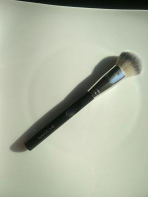 Crown brush