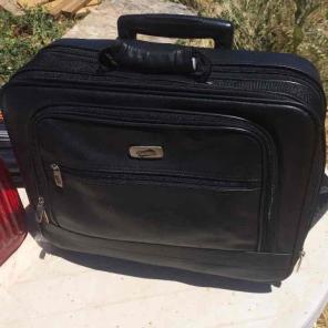 American Tourister leather travel case