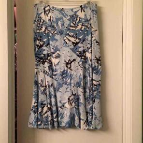 Gorgeous blue print tiered skirt