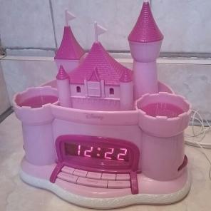 Pink Disney princess Castle Clock/Radio