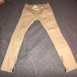 Men's khaki pants