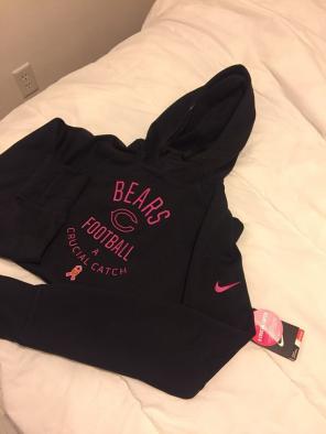 NWT Sm Chi Bears crucial catch Hoodie
