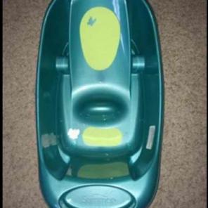 Baby bath tub