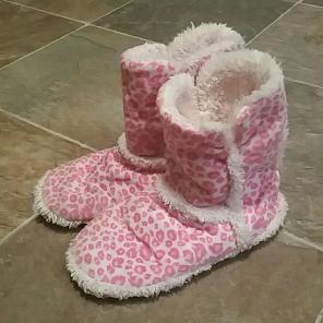 Girls Fuzzy Slippers