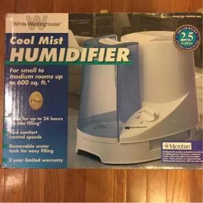 Humidifier- White Westinghouse-cool mist