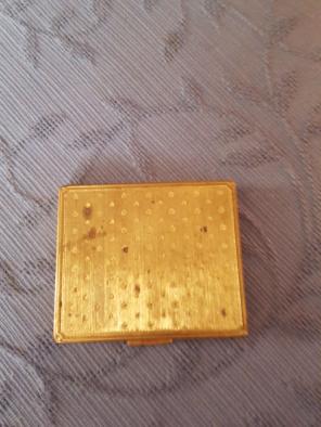 VINTAGE ELIZABETH ARDEN compact